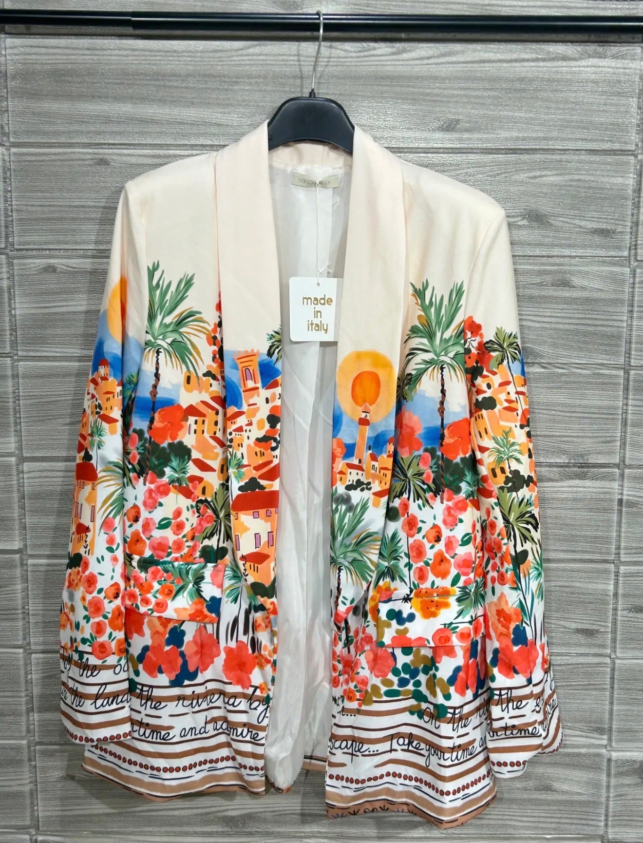 Italian ✨women's jacket with a Mediterranean print